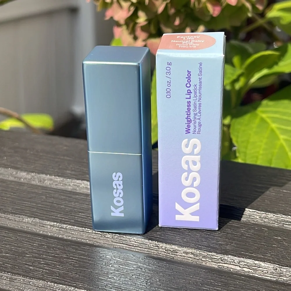 Kosas - Weightless Lip Color - Shade Fantasy Life